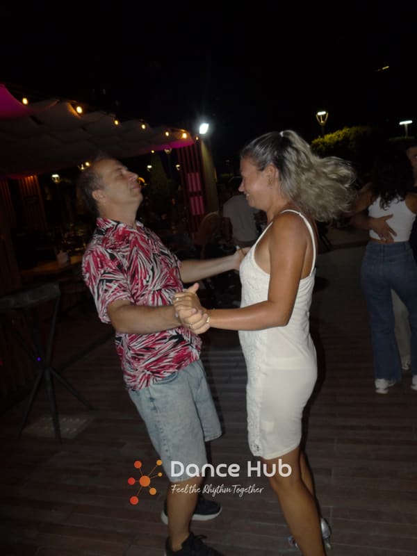 DANCEHUB-004422.jpg