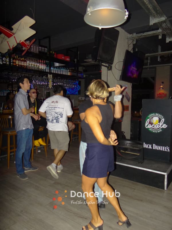 DANCEHUB-005188.jpg