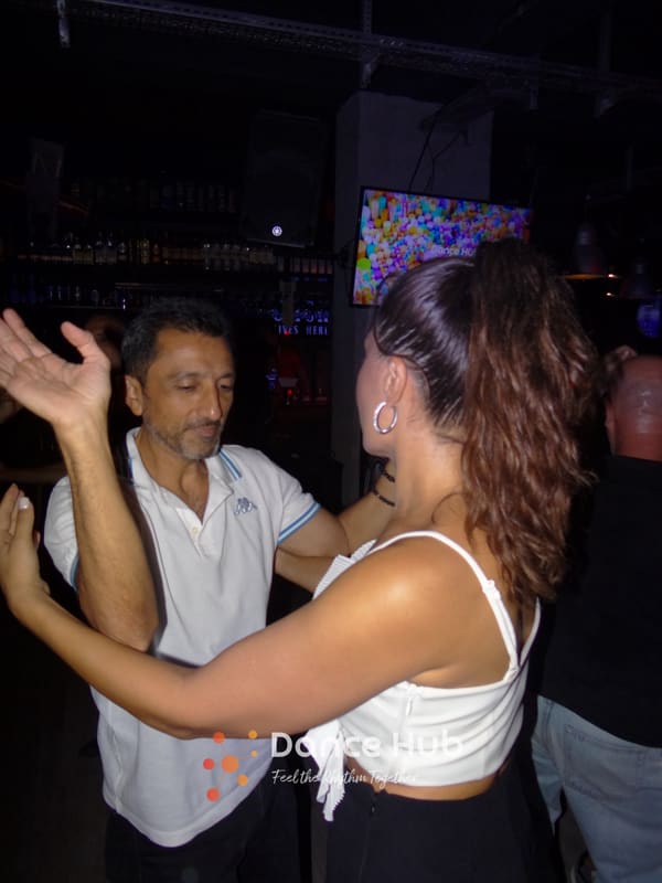 DANCEHUB-005201.jpg