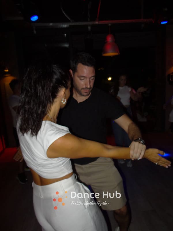 DANCEHUB-005207.jpg