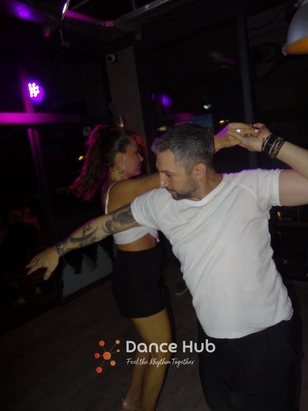 DANCEHUB-005216.jpg