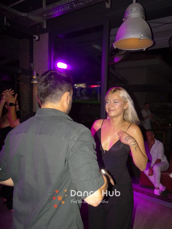 DANCEHUB-005241.jpg