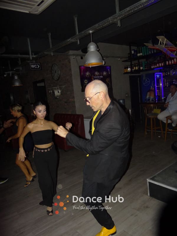 DANCEHUB-005247.jpg