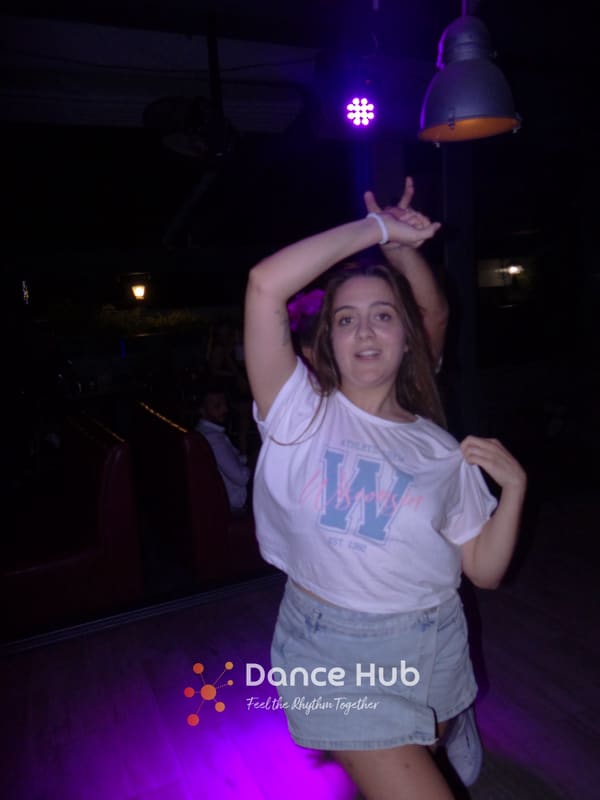 DANCEHUB-005280.jpg