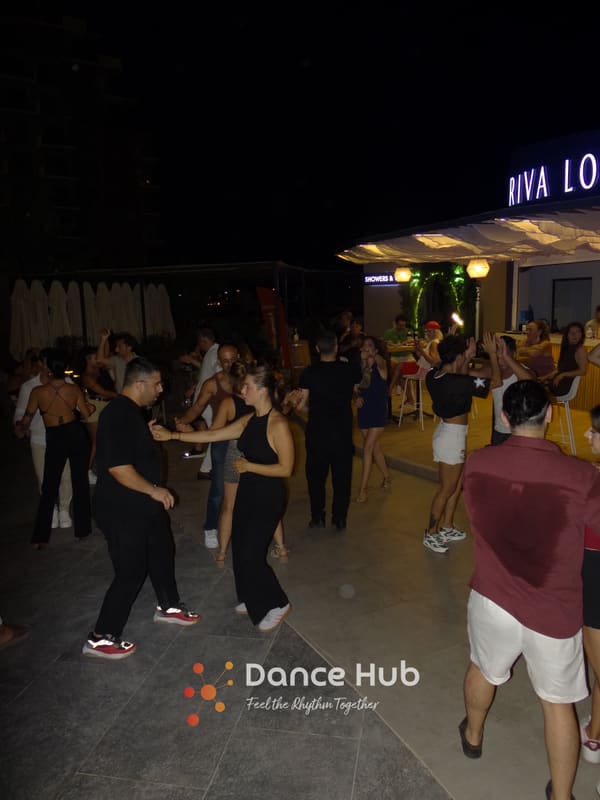 DANCEHUB-003073.jpg