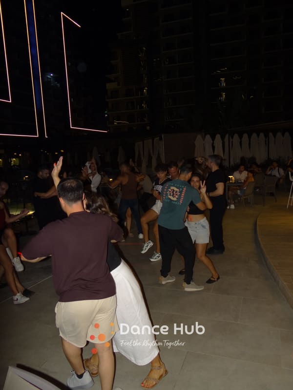 DANCEHUB-003083.jpg