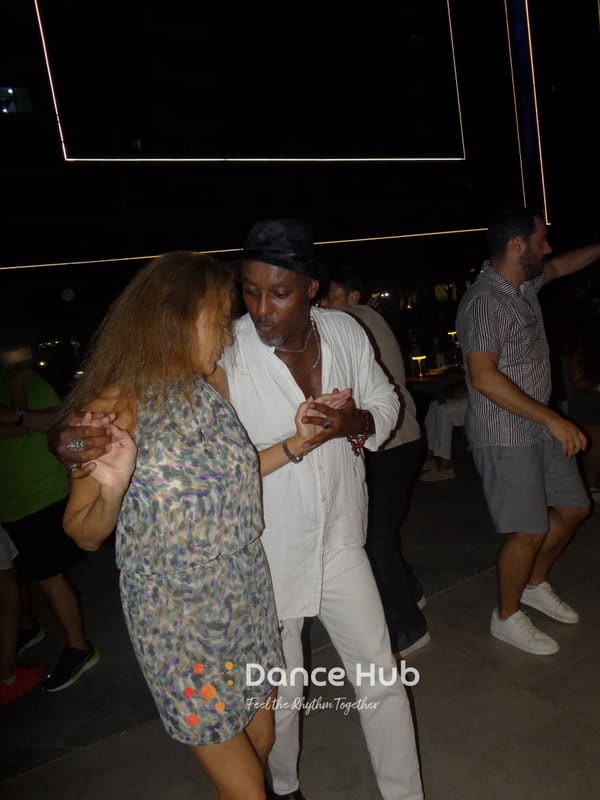 DANCEHUB-003100.jpg
