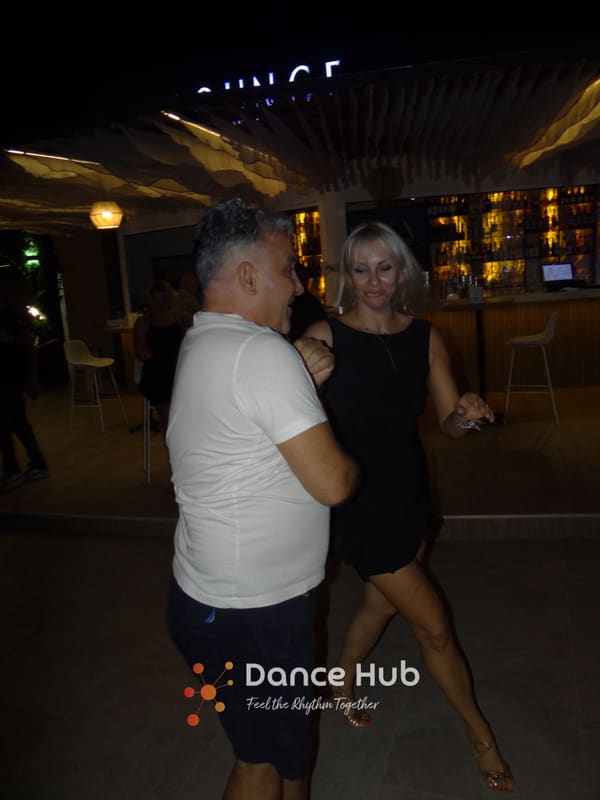 DANCEHUB-005303.jpg