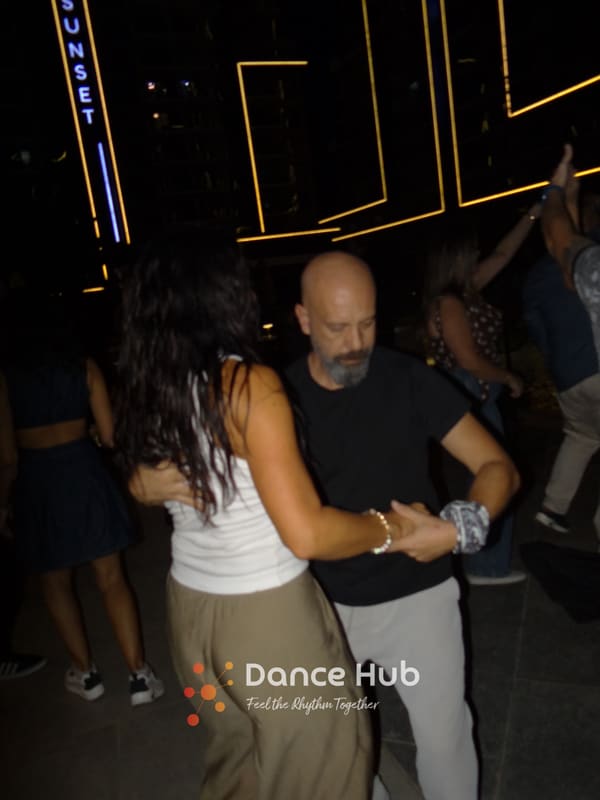 DANCEHUB-005312.jpg