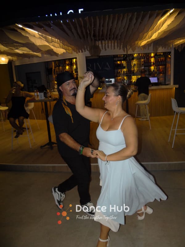 DANCEHUB-005320.jpg