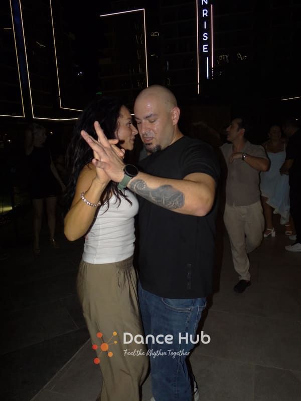 DANCEHUB-005350.jpg