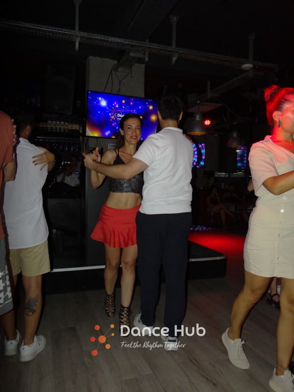 DANCEHUB-004518.jpg