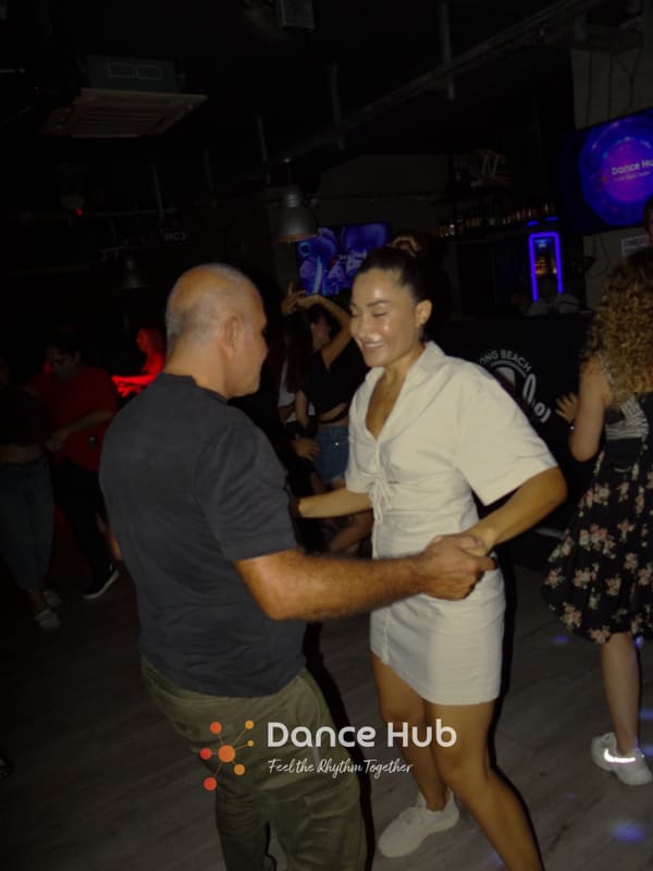 DANCEHUB-004526.jpg