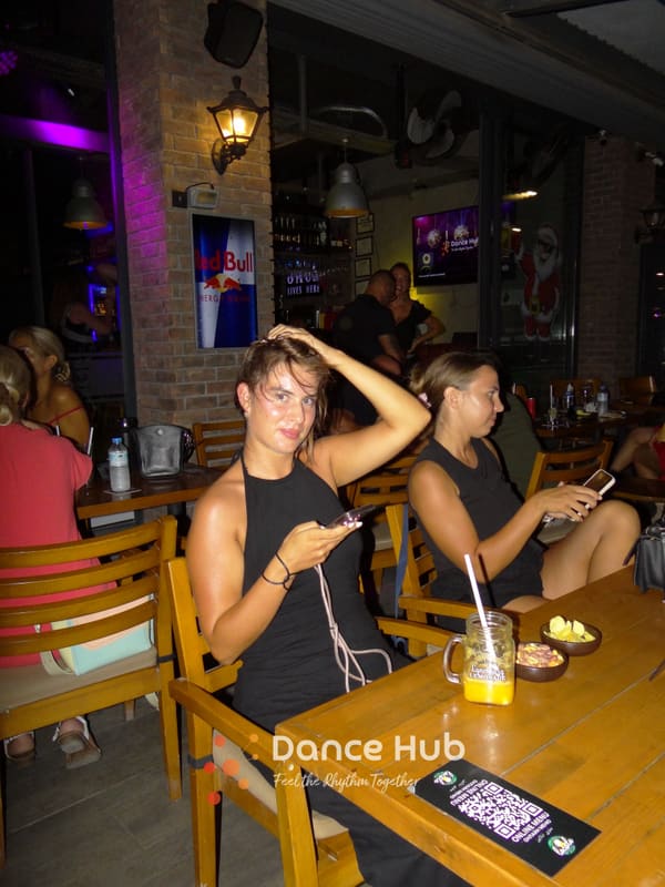 DANCEHUB-004540.jpg