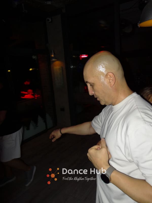 DANCEHUB-004541.jpg