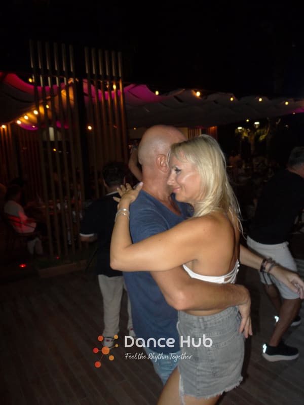 DANCEHUB-003211.jpg