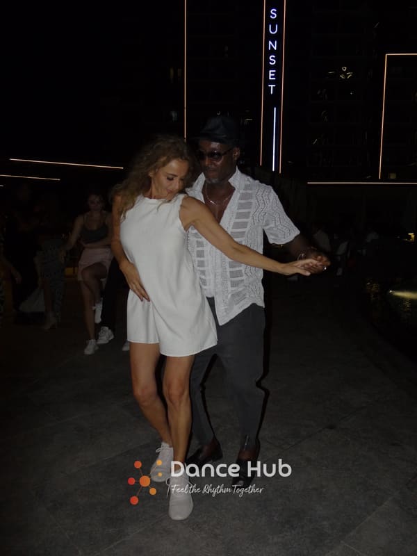 DANCEHUB-002089.jpg