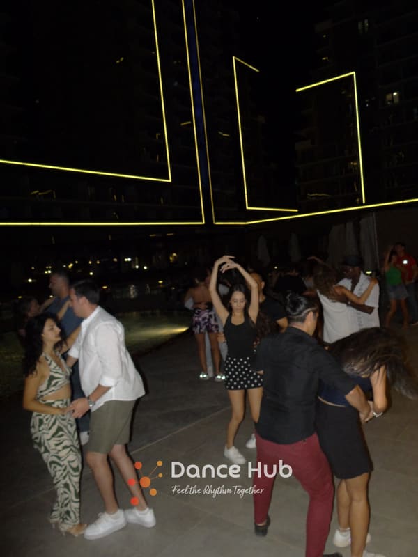 DANCEHUB-002103.jpg