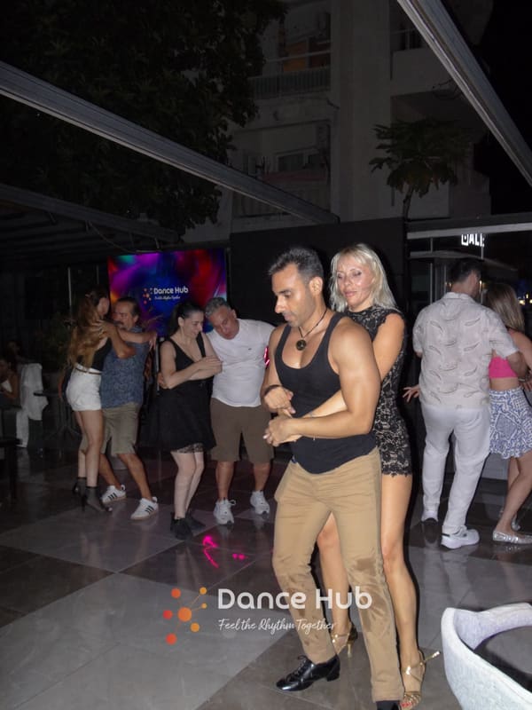 DANCEHUB-003271.jpg
