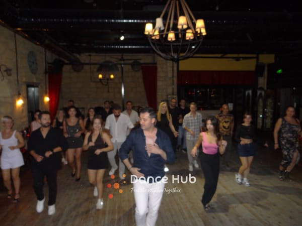 DANCEHUB-005430.jpg