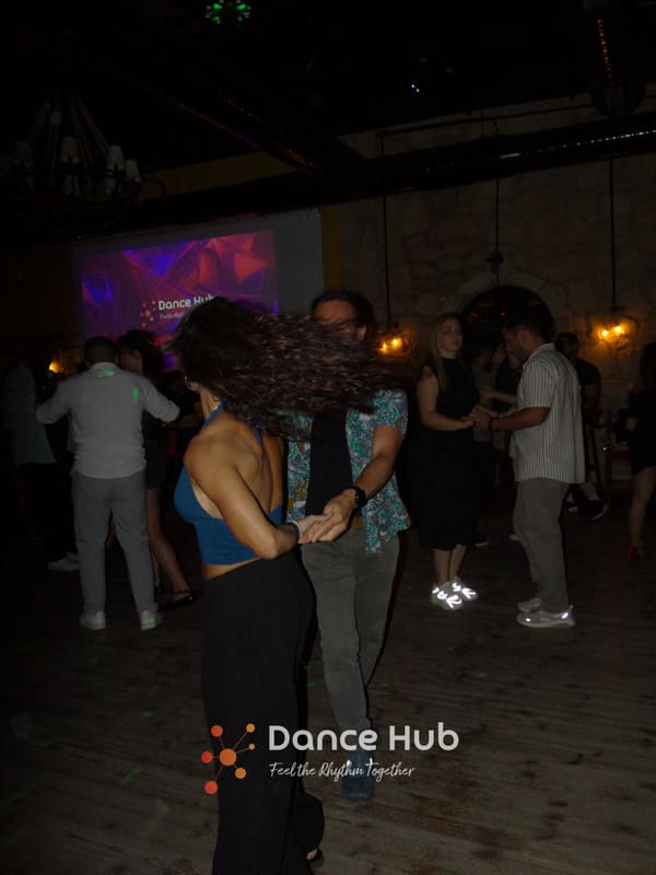DANCEHUB-005441.jpg