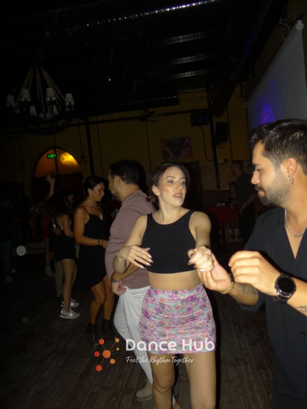 DANCEHUB-005458.jpg