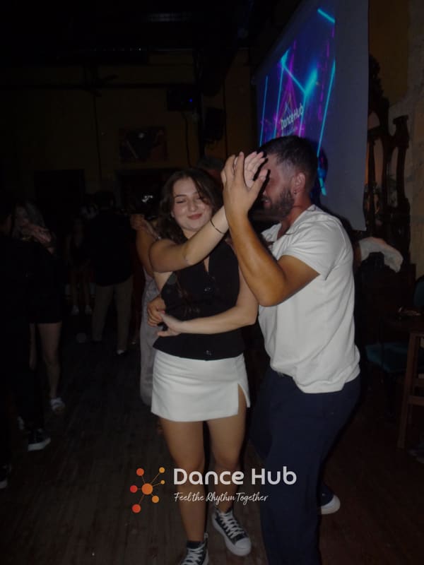 DANCEHUB-005470.jpg