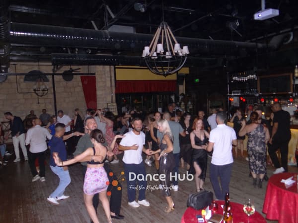 DANCEHUB-005517.jpg