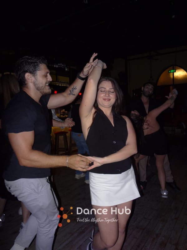 DANCEHUB-005520.jpg