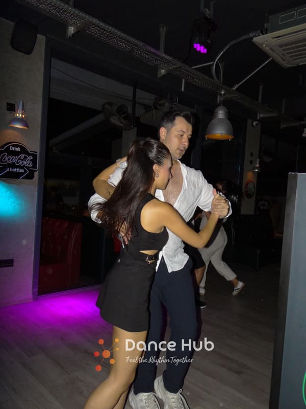 DANCEHUB-003330.jpg