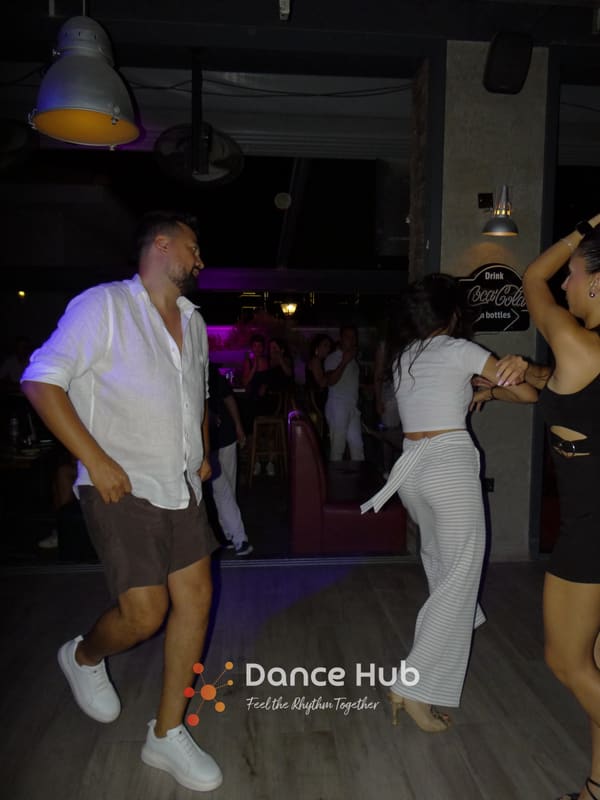 DANCEHUB-003332.jpg