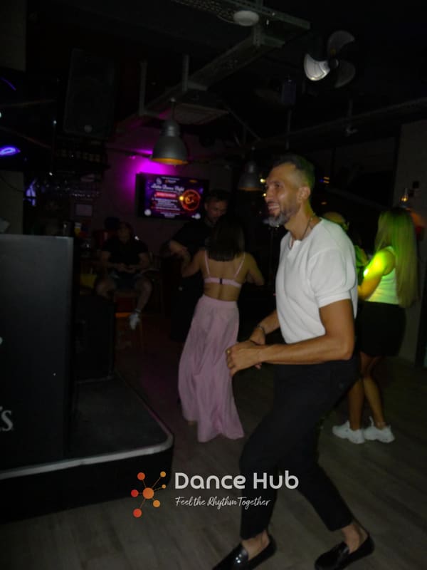 DANCEHUB-003362.jpg