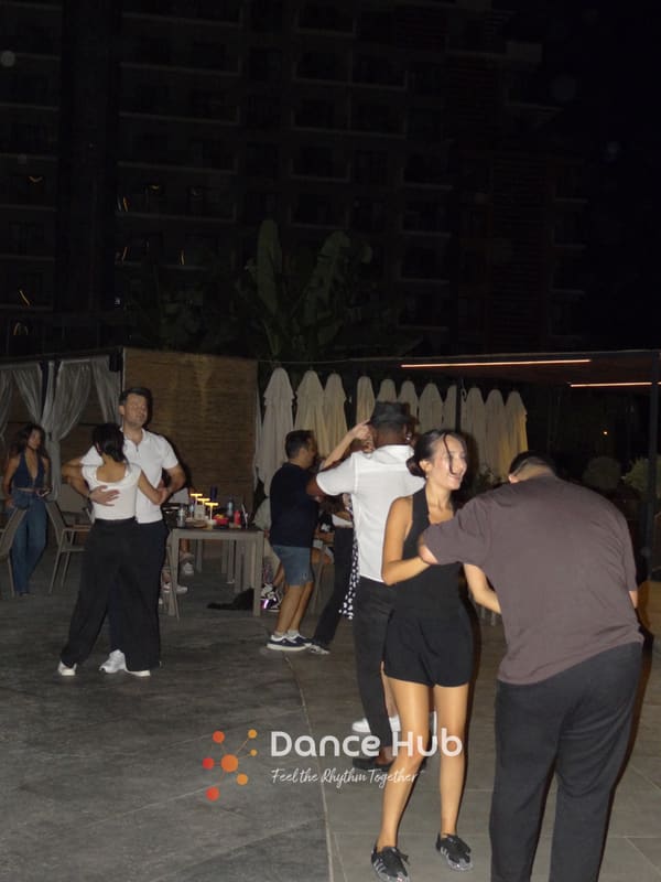 DANCEHUB-003443.jpg