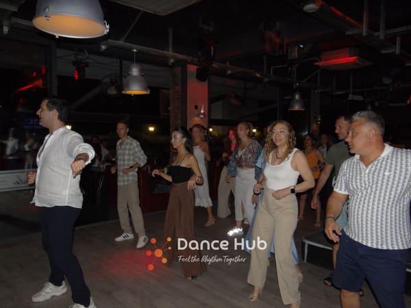 DANCEHUB-002133.jpg