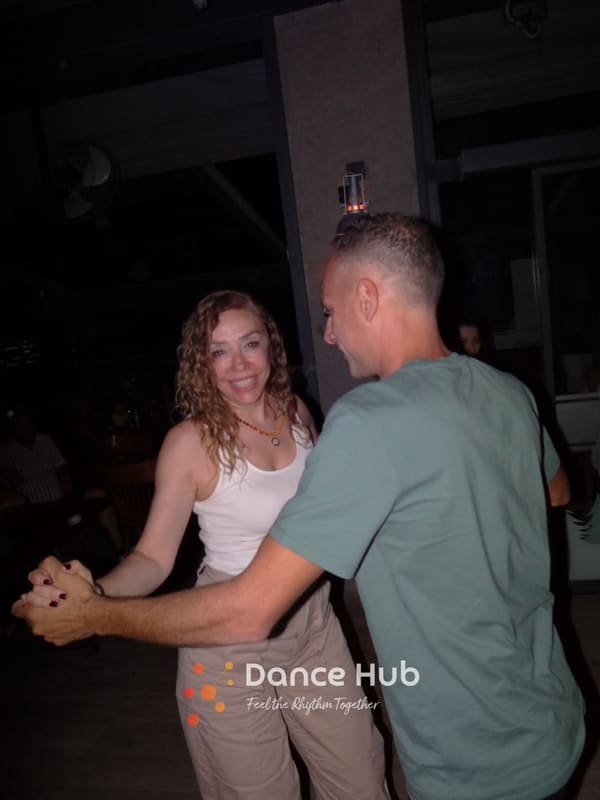 DANCEHUB-002143.jpg