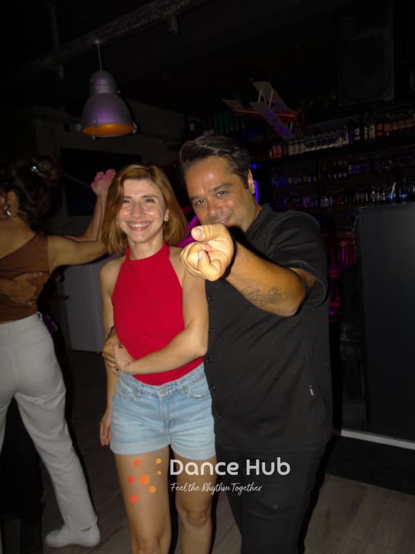 DANCEHUB-002180.jpg