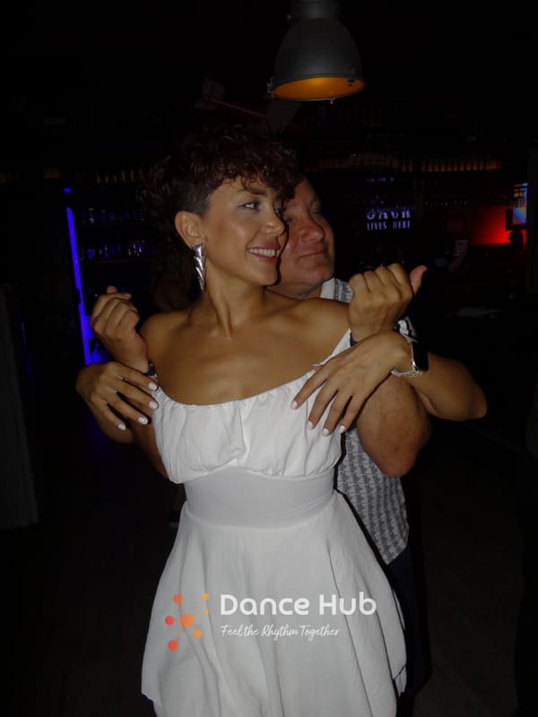 DANCEHUB-002216.jpg