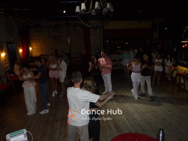 DANCEHUB-004686.jpg