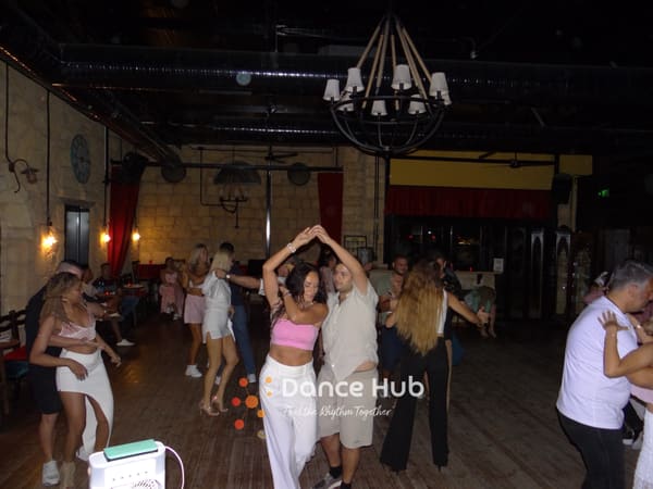 DANCEHUB-004688.jpg