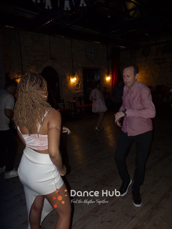DANCEHUB-004701.jpg