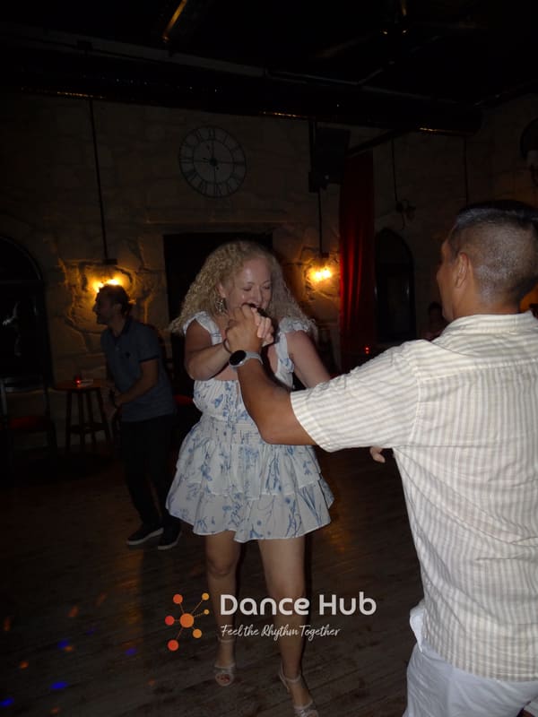 DANCEHUB-004702.jpg