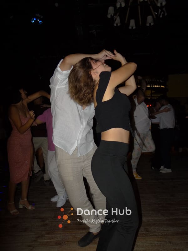DANCEHUB-004710.jpg