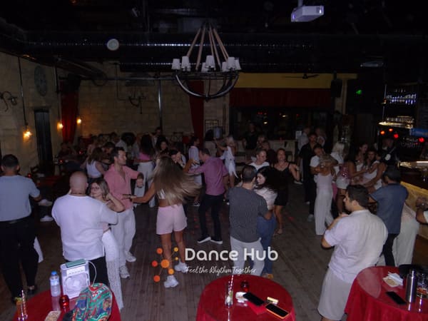 DANCEHUB-004723.jpg