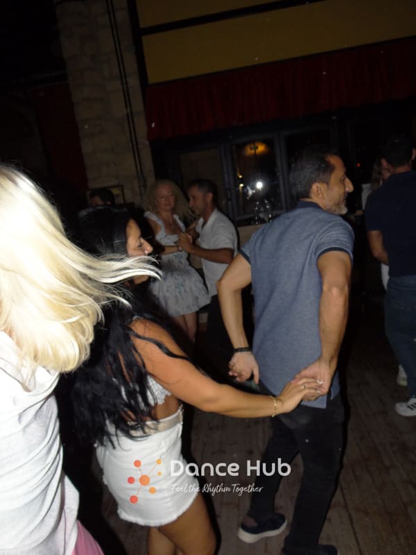 DANCEHUB-004753.jpg