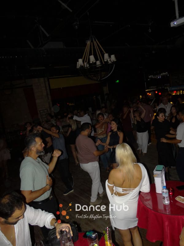 DANCEHUB-004764.jpg