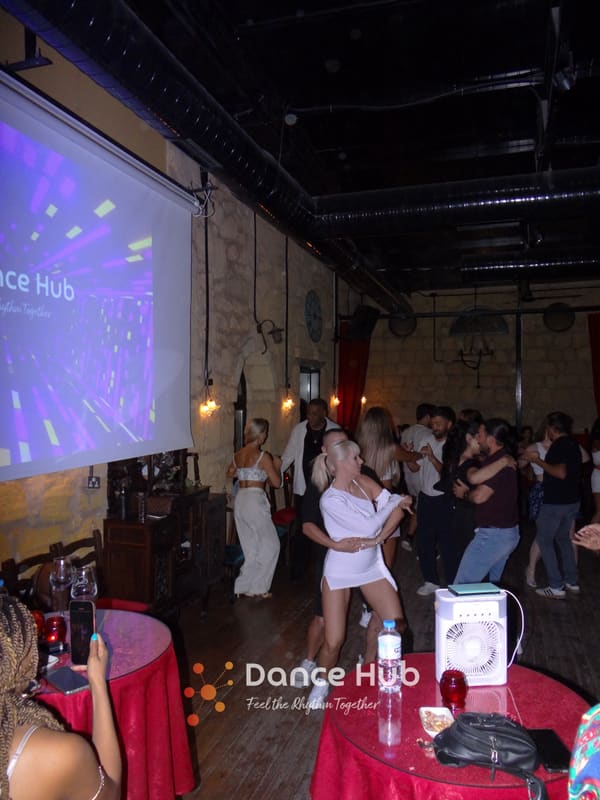 DANCEHUB-004789.jpg
