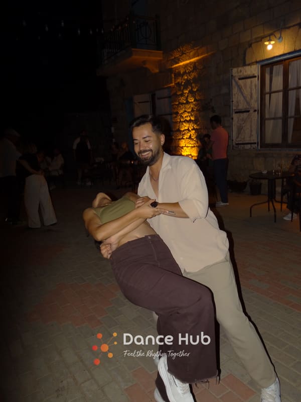 DANCEHUB-000903.jpg