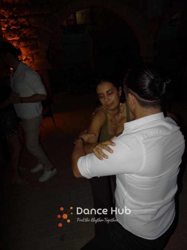 DANCEHUB-000911.jpg