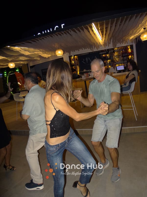 DANCEHUB-005541.jpg