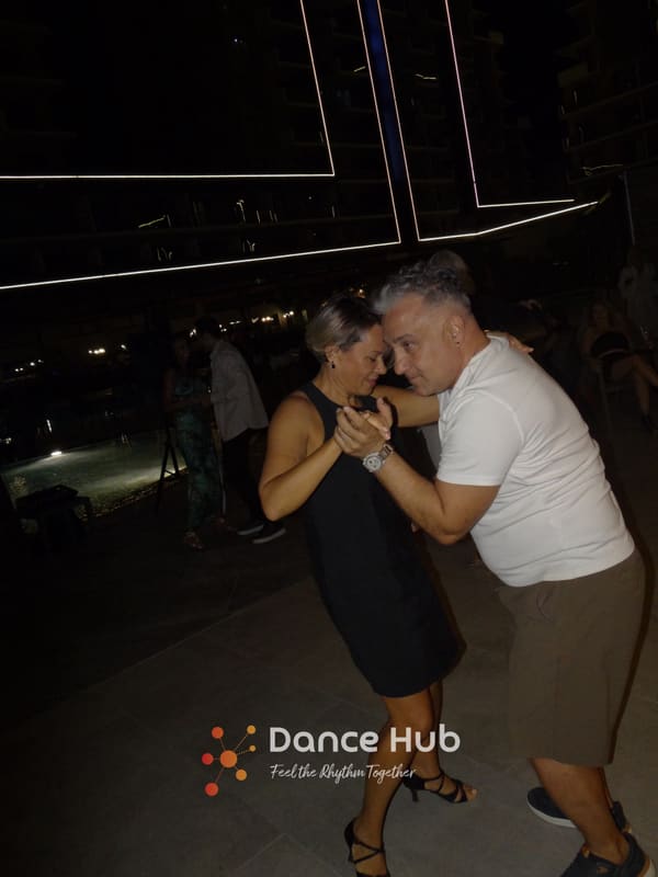 DANCEHUB-005565.jpg